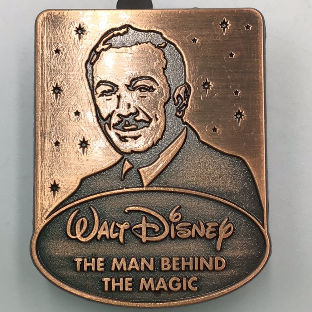 DISNEY PARKS 2012 CAST EXCLUSIVE WALT DISNEY THE MAN BEHIND THE MAGIC VHTF PIN